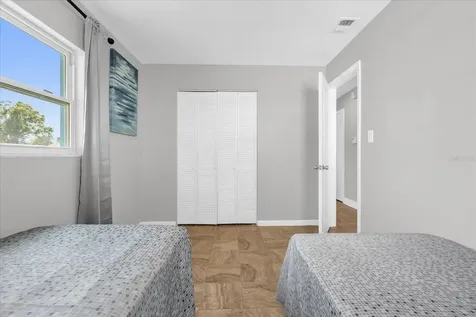 5390 Botany Court Orlando FL 32811