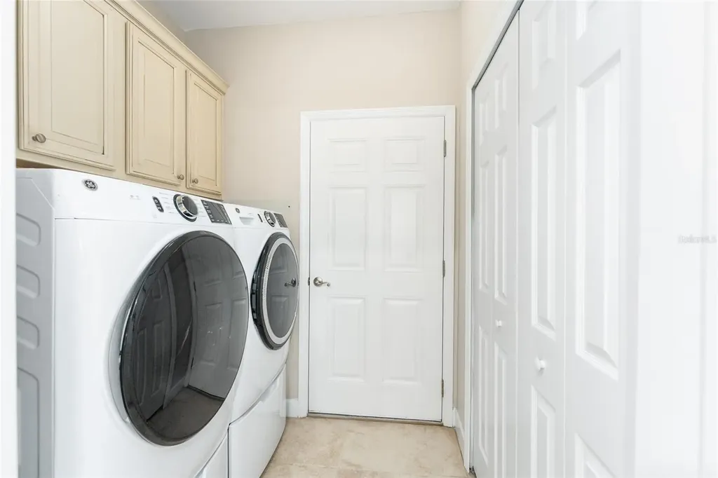 12705 NW 11th Place Newberry FL 32669