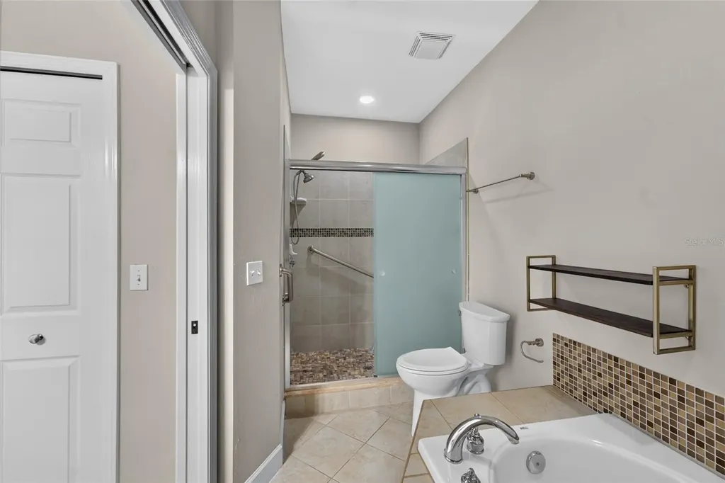 12705 NW 11th Place Newberry FL 32669