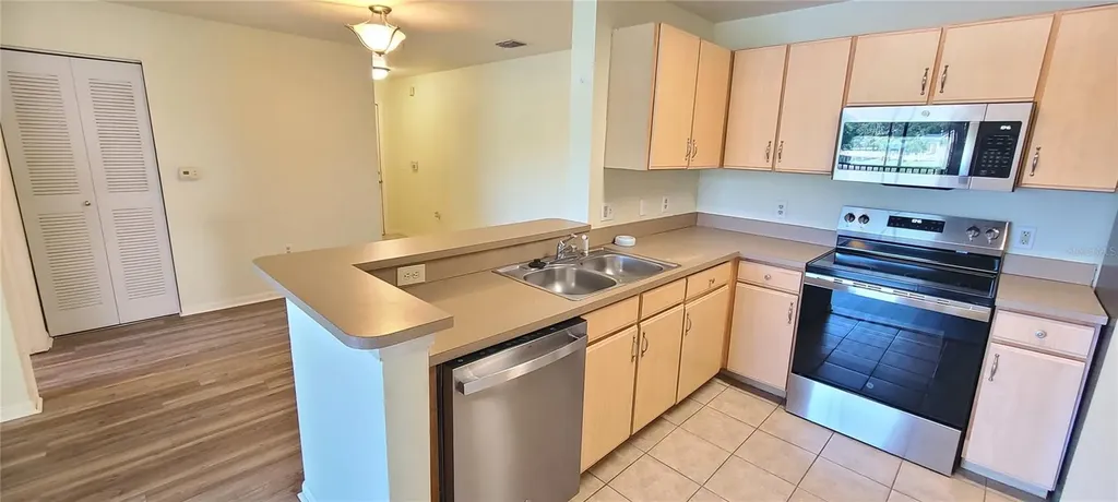 940 Village Trail Port Orange FL 32127