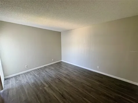 1909 5th Street W Bradenton FL 34205