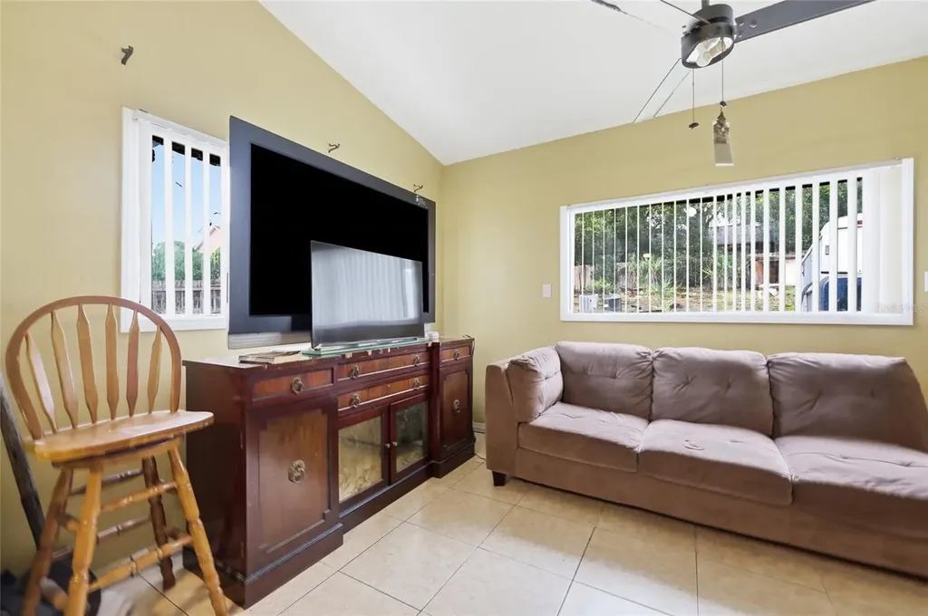 6923 Colony Oaks Lane Orlando FL 32818