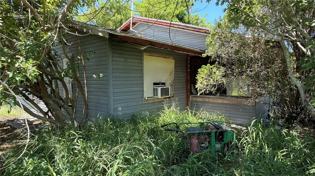 5110 Honey Lane Grant FL 32949