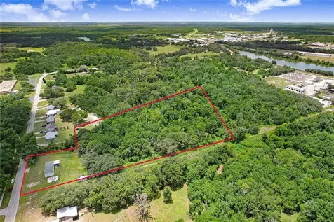 1135 Dean Street Mulberry FL 33860