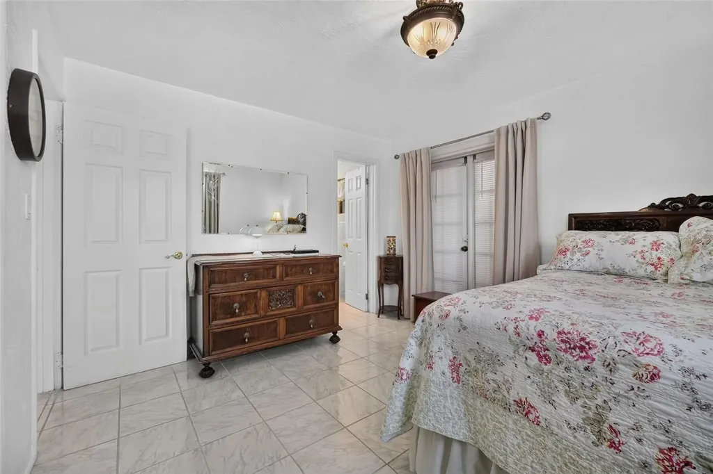 2525 Coral Way W Daytona Beach FL 32118