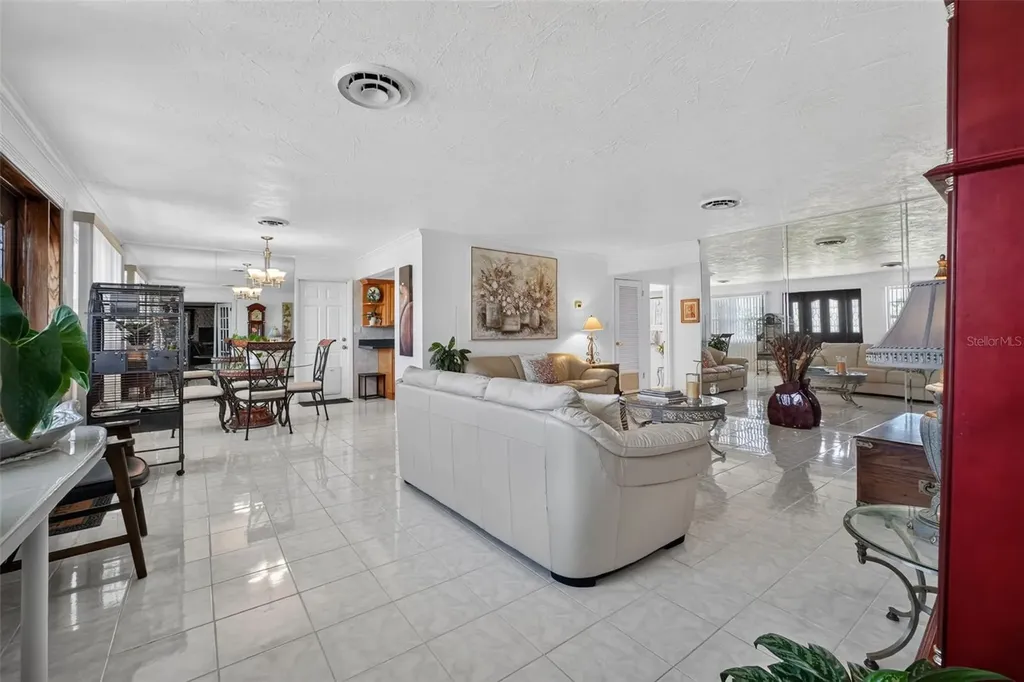 2525 Coral Way W Daytona Beach FL 32118