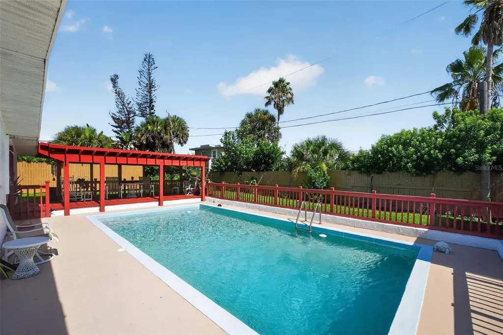 2525 Coral Way W Daytona Beach FL 32118
