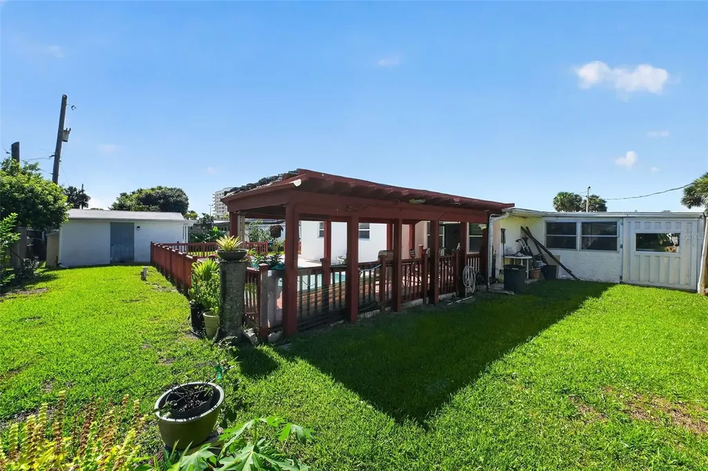 2525 Coral Way W Daytona Beach FL 32118