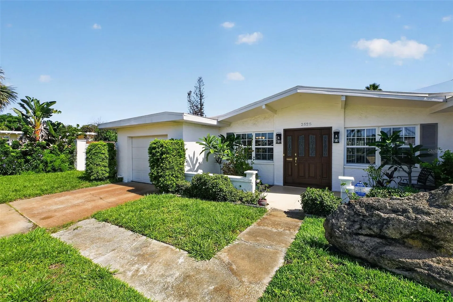 2525 Coral Way W Daytona Beach FL 32118