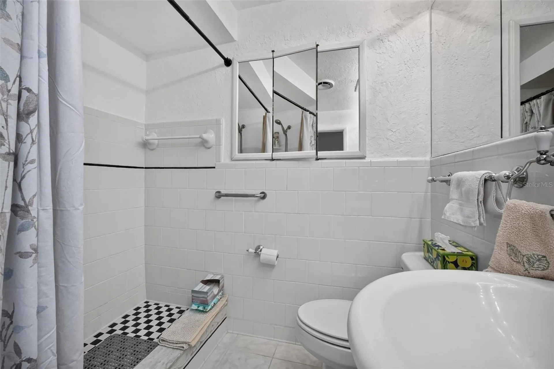 2525 Coral Way W Daytona Beach FL 32118