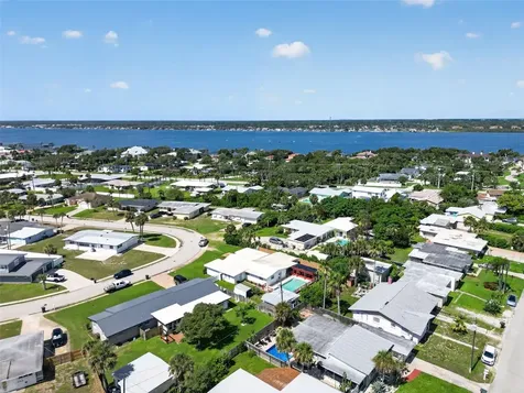 2525 Coral Way W Daytona Beach FL 32118