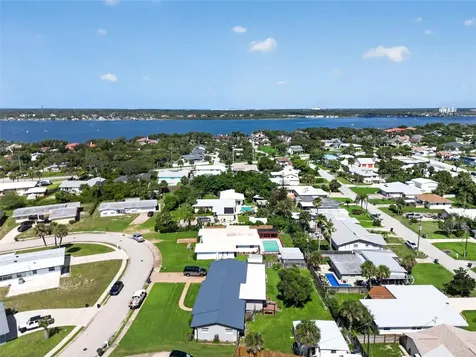 2525 Coral Way W Daytona Beach FL 32118