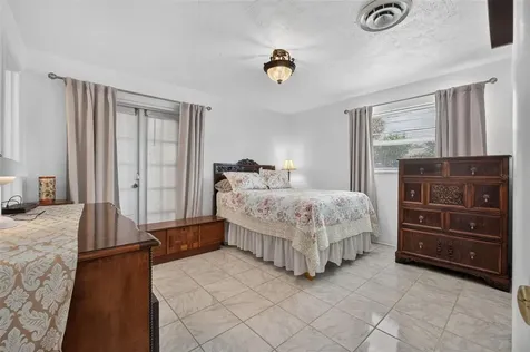 2525 Coral Way W Daytona Beach FL 32118