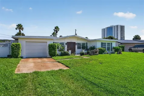 2525 Coral Way W Daytona Beach FL 32118