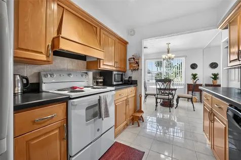 2525 Coral Way W Daytona Beach FL 32118