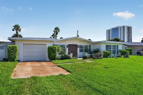 2525 Coral Way W Daytona Beach FL 32118