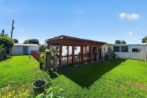 2525 Coral Way W Daytona Beach FL 32118