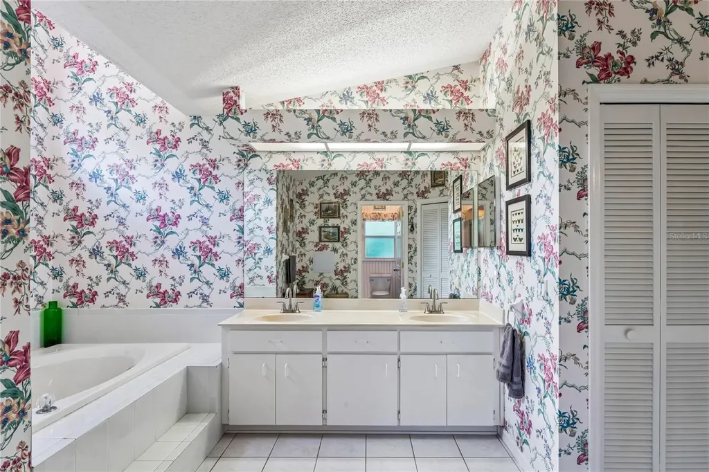 4 Spruce Pine Court N Homosassa FL 34446
