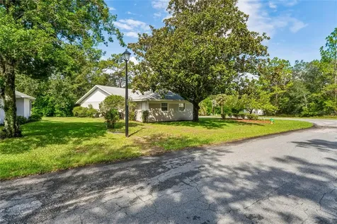 4 Spruce Pine Court N Homosassa FL 34446