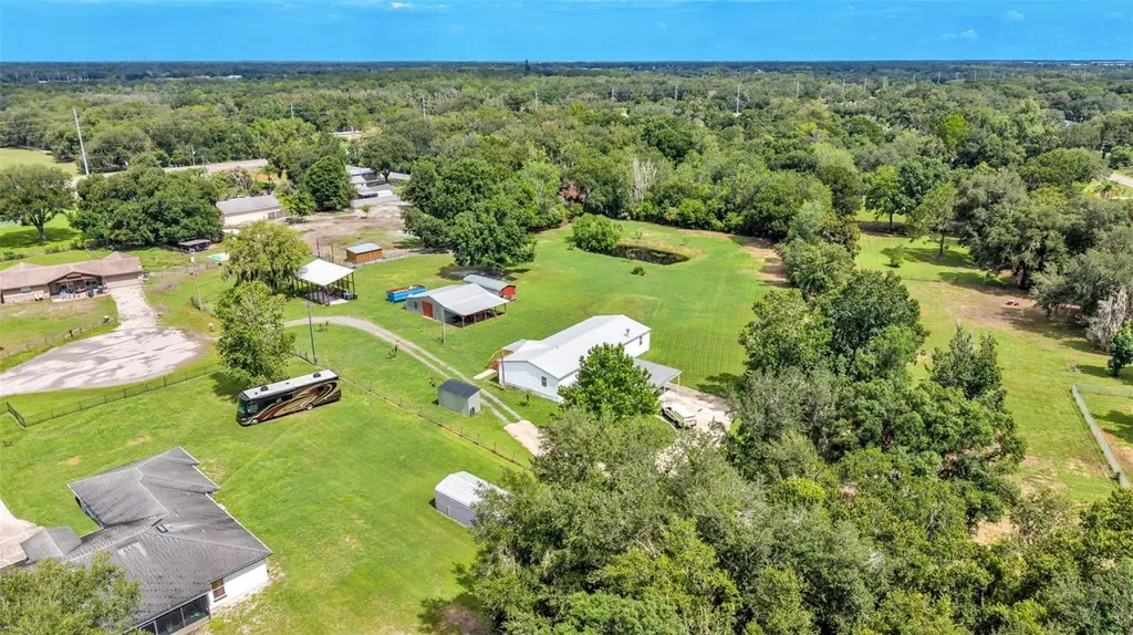 6702 Forestview Lane Lakeland FL 33811