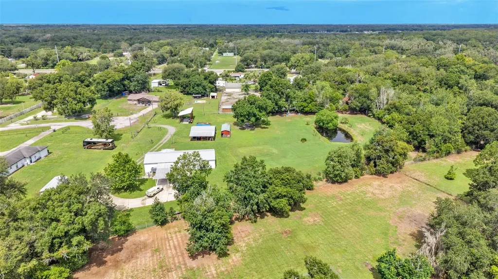 6702 Forestview Lane Lakeland FL 33811