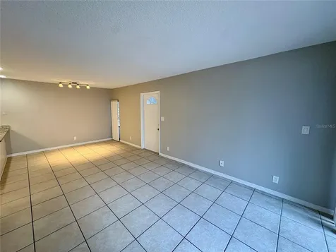 1907 5th Street W Bradenton FL 34205