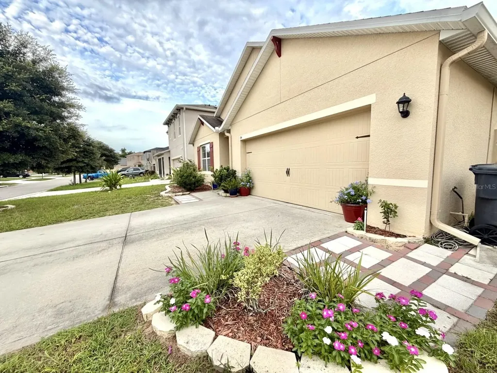 394 Briar Patch Loop Davenport FL 33896