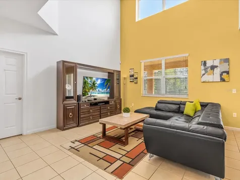 411 Cabello Drive Davenport FL 33837