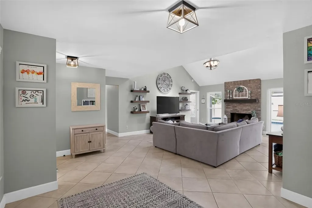520 Astria Street Altamonte Springs FL 32701
