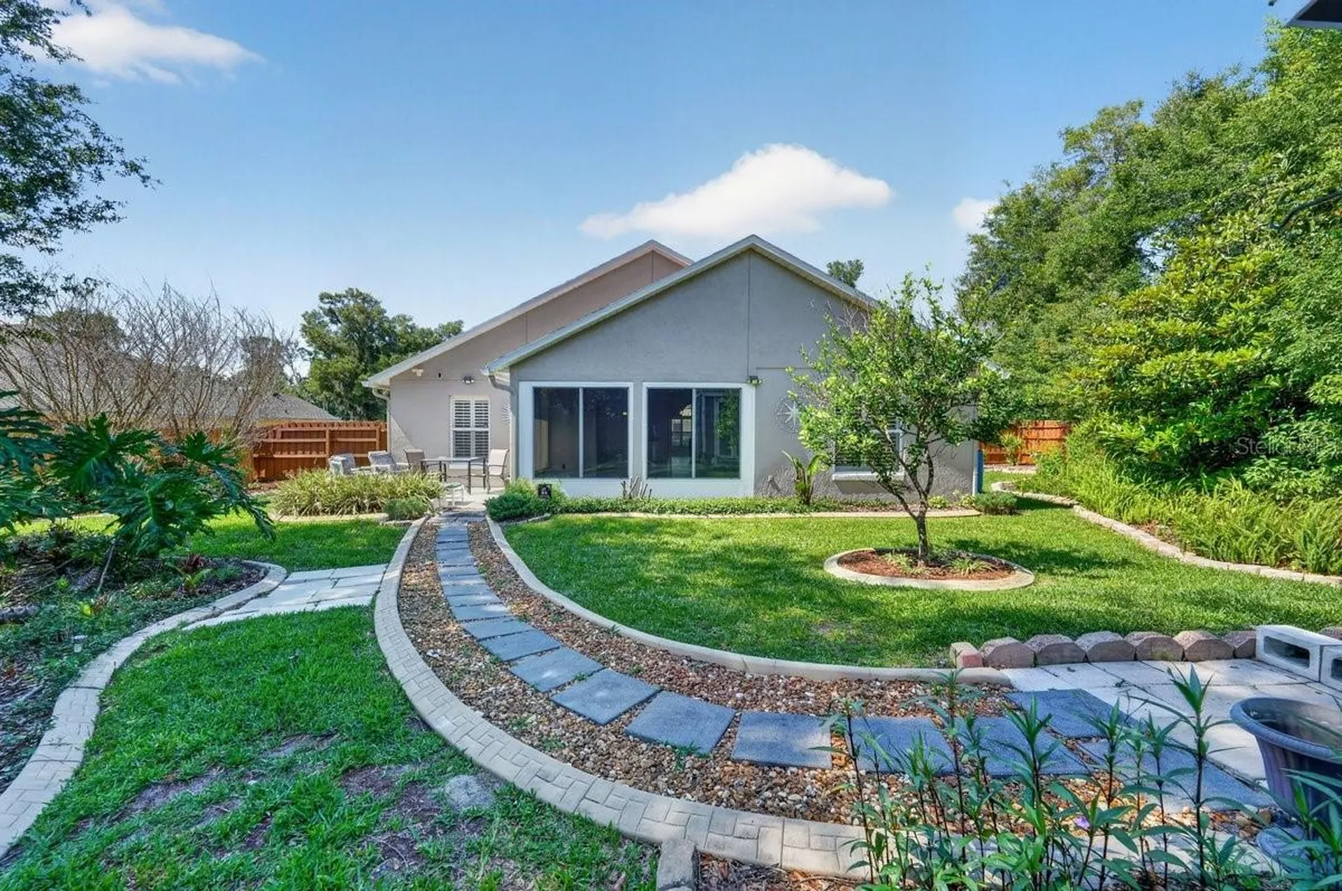 614 John Thomas Avenue Deland FL 32724