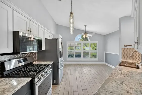 614 John Thomas Avenue Deland FL 32724
