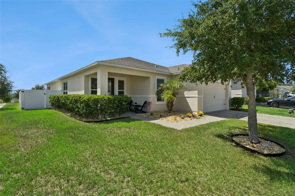 253 Sparrow Hawk Drive Groveland FL 34736