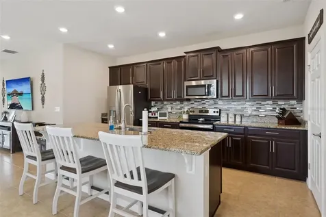 253 Sparrow Hawk Drive Groveland FL 34736