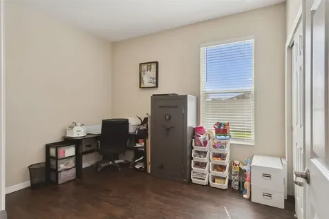 253 Sparrow Hawk Drive Groveland FL 34736
