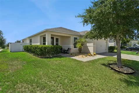 253 Sparrow Hawk Drive Groveland FL 34736