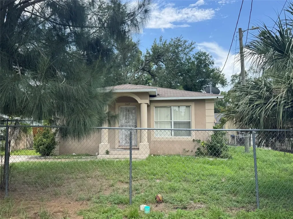 2609 E Emma Street Tampa FL 33610