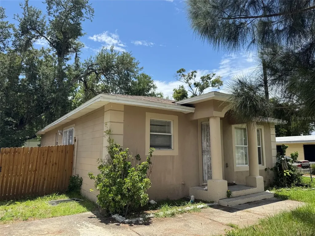 2609 E Emma Street Tampa FL 33610