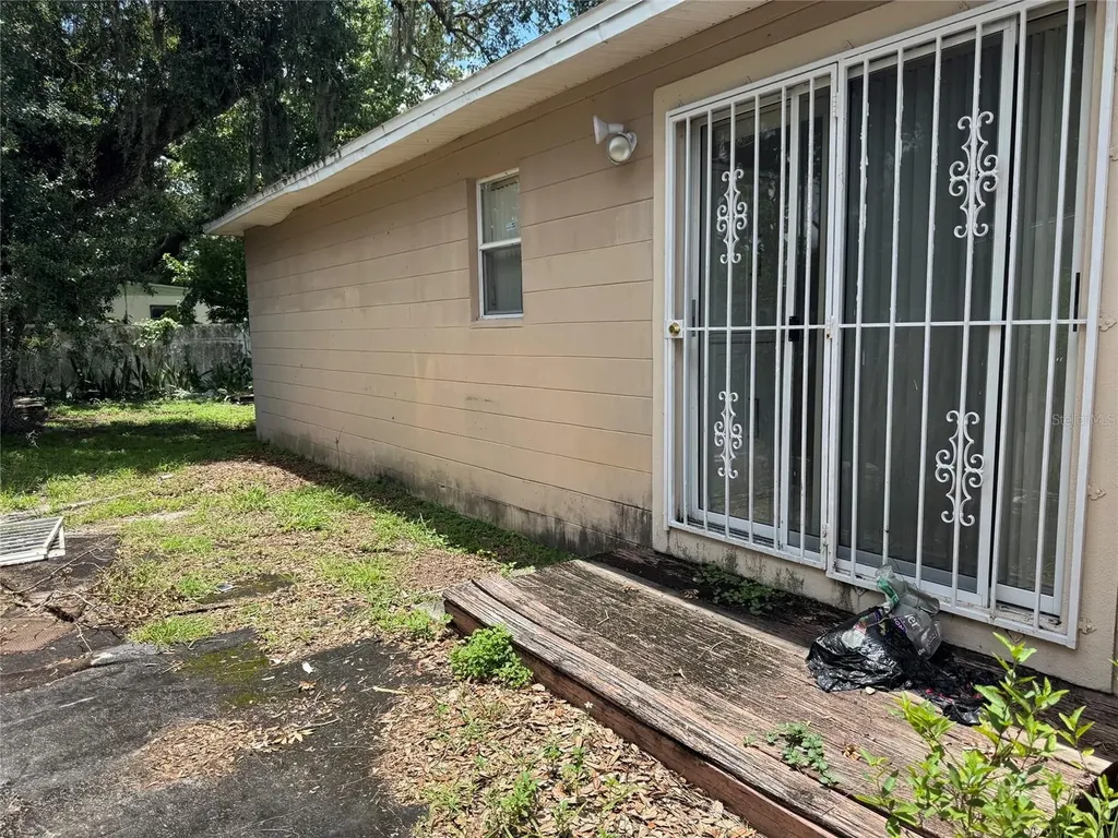 2609 E Emma Street Tampa FL 33610