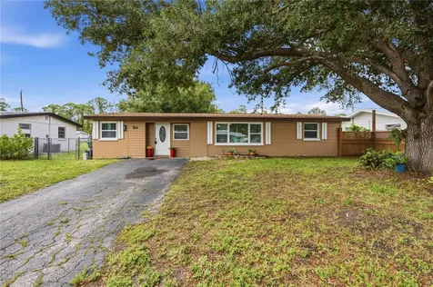 8362 Pelican Road Englewood FL 34224