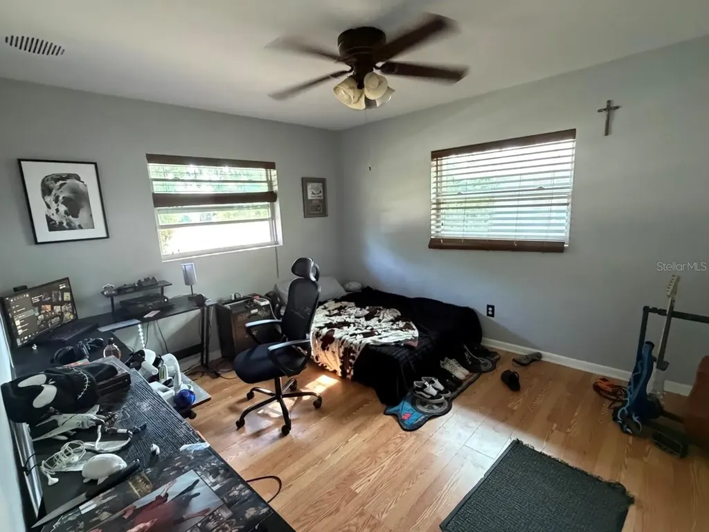 1513 S Keene Road Clearwater FL 33756