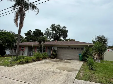 1513 S Keene Road Clearwater FL 33756