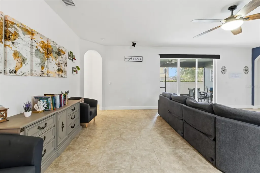 433 Amethyst Avenue Auburndale FL 33823