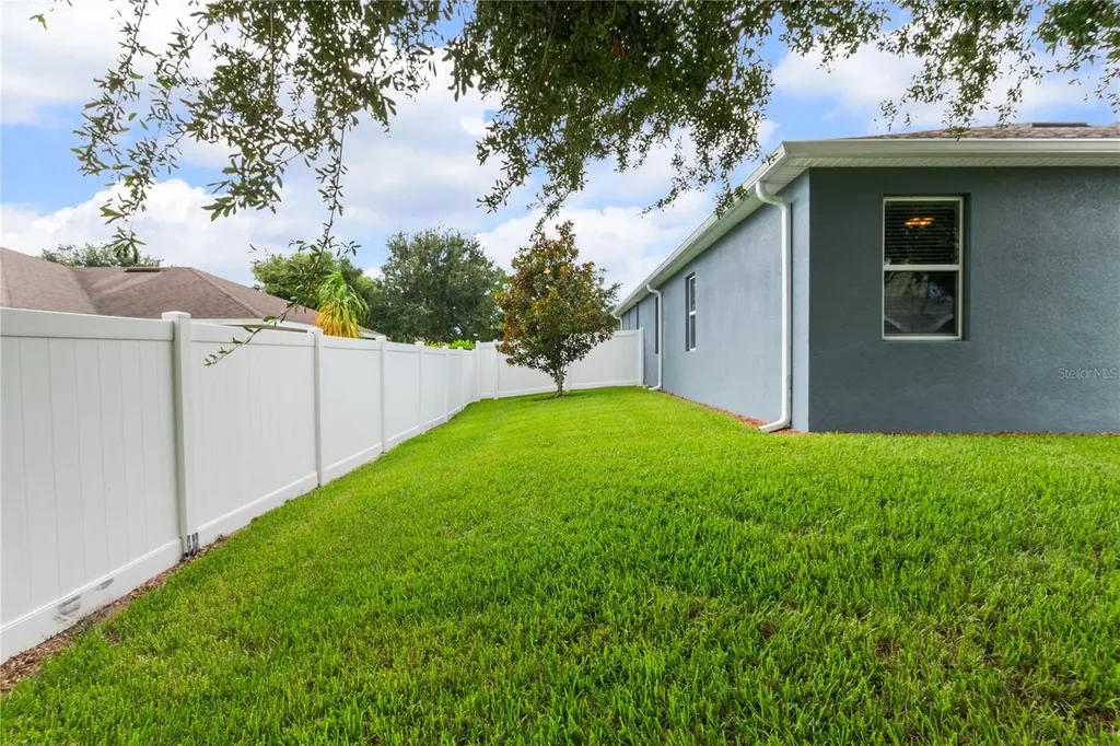 433 Amethyst Avenue Auburndale FL 33823