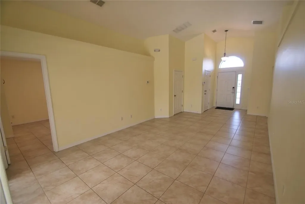217 Robin Road Davenport FL 33896