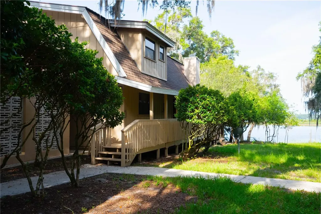 122 Cowpen Lane Hawthorne FL 32640
