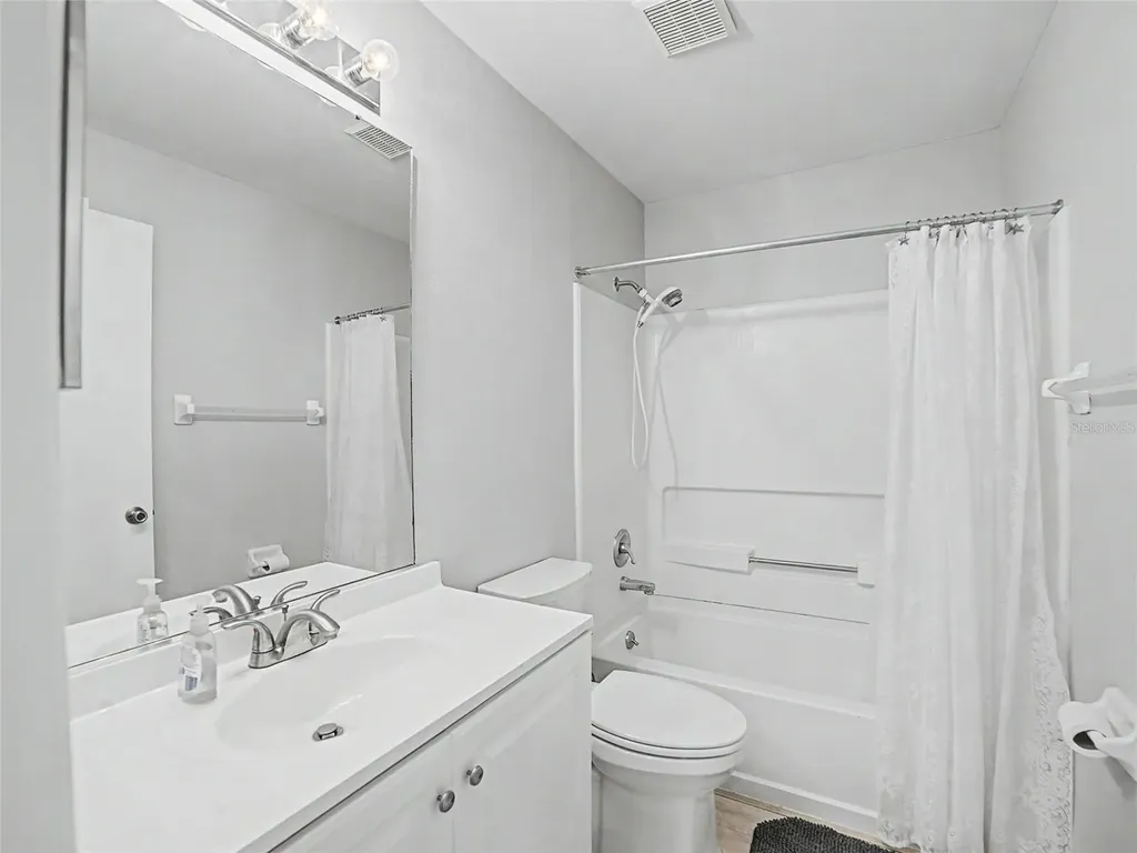 2005 Gardenia Landings Lane Sun City Center FL 33573