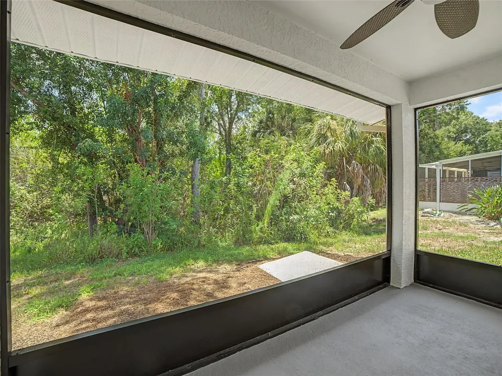 2005 Gardenia Landings Lane Sun City Center FL 33573