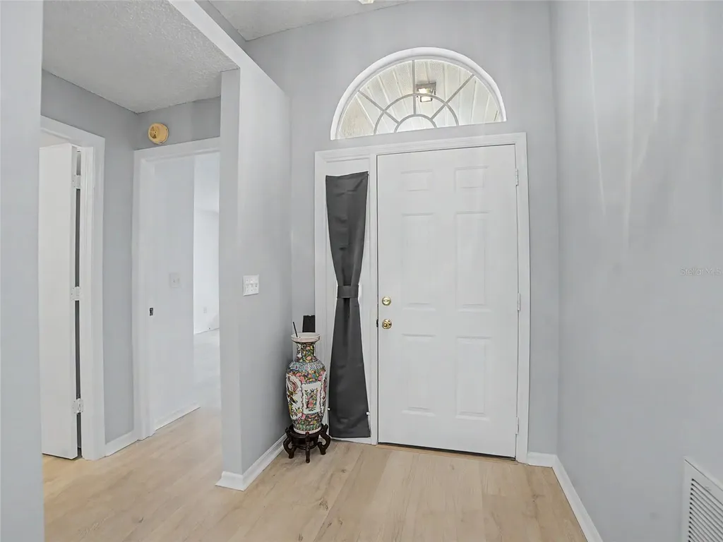 2005 Gardenia Landings Lane Sun City Center FL 33573