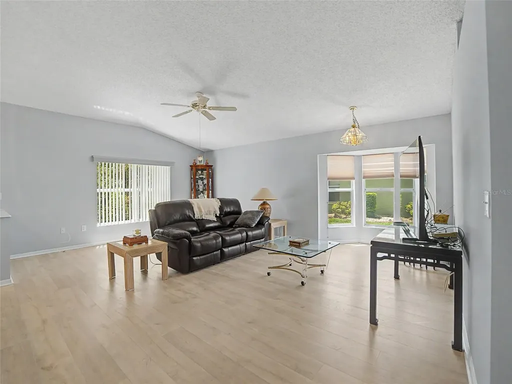 2005 Gardenia Landings Lane Sun City Center FL 33573