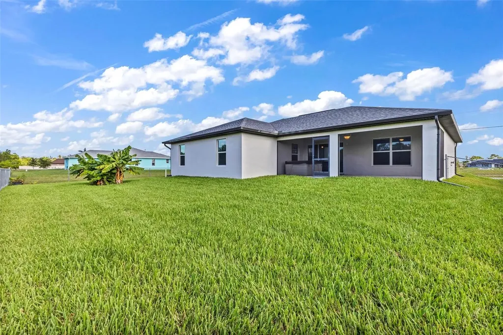 2926 NW 25th Street Cape Coral FL 33993